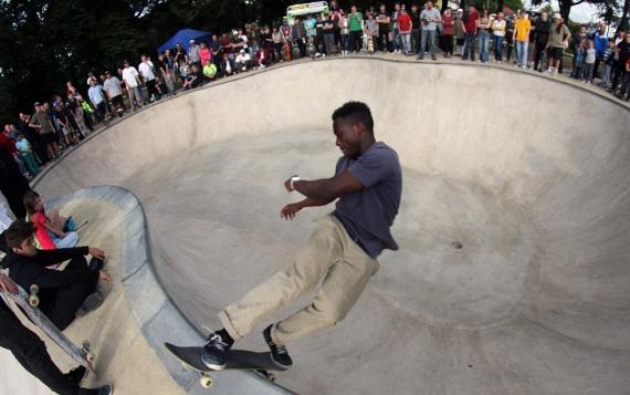 Skateboarder and crowd at Moor Park