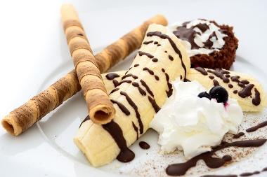 Ice cream, banana and wafer dessert