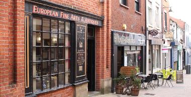 European Fine Arts and Antiques store