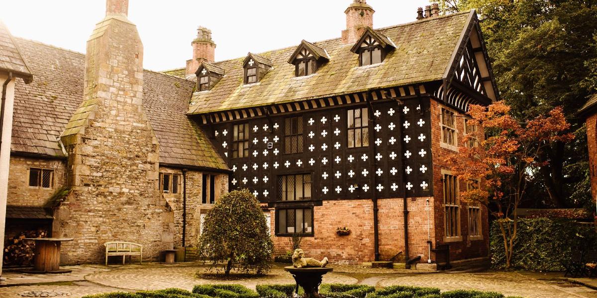 Samlesbury Hall building and courtyard.