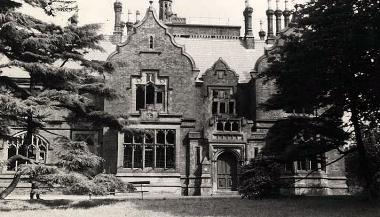 Black and white photo of Ribbleton Hall exterior in 1945.